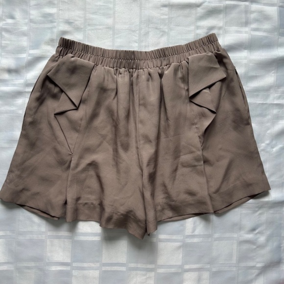 BCBGeneration Tan Flowy Shorts - Picture 12 of 13